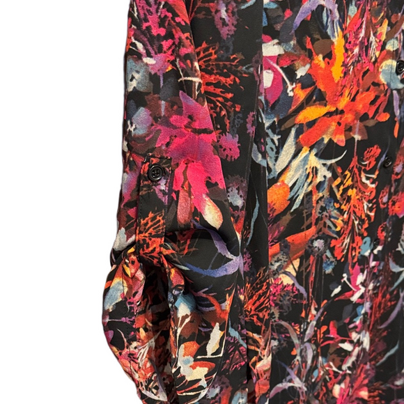 Cupio Floral Button-Down Adjustable Sleeve Lightweight Blouse - Picture 3 of 4